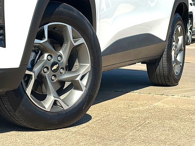 2025 Chevrolet Trax FWD LT