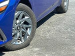 2024 Hyundai ELANTRA SEL IVT