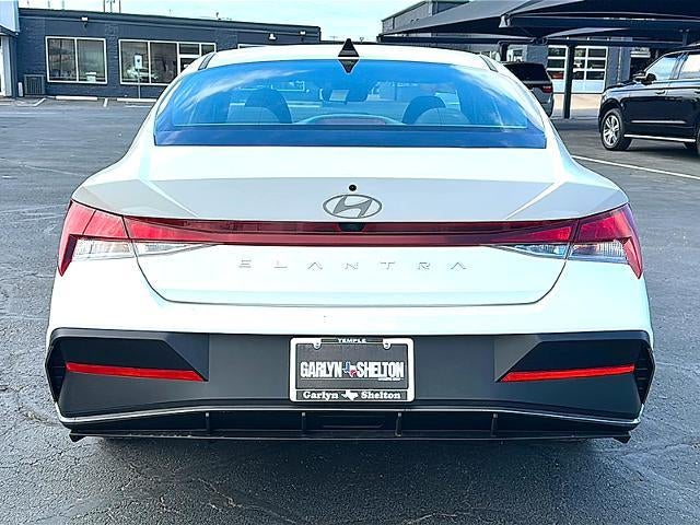 2024 Hyundai ELANTRA SEL IVT