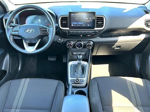 2025 Hyundai VENUE SEL IVT