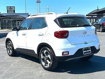 2025 Hyundai VENUE SEL IVT