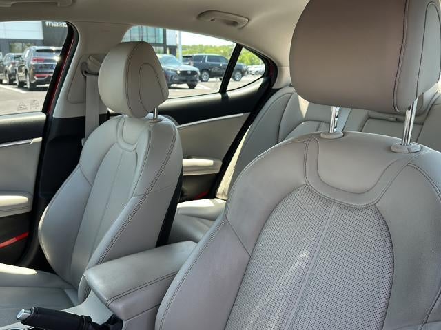 2019 Genesis G70 2.0T Sport RWD
