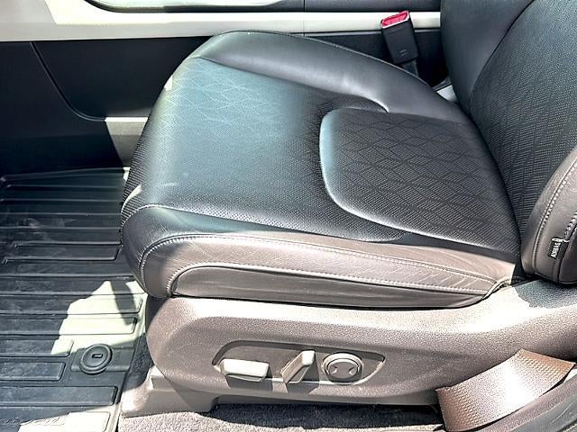 2023 Kia Carnival EX FWD