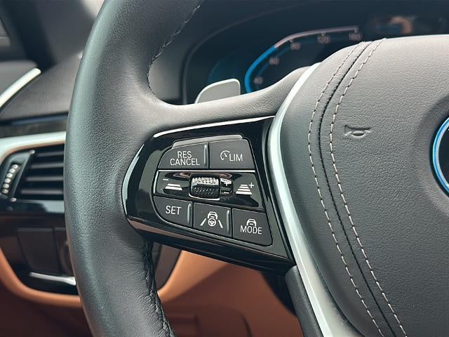 2023 BMW 530e xDrive Plug-In Hybrid