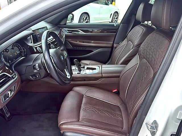 2019 BMW 750i Sedan