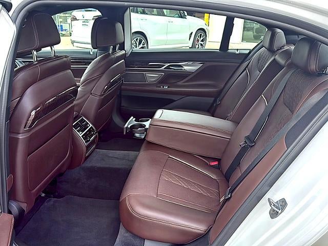 2019 BMW 750i Sedan