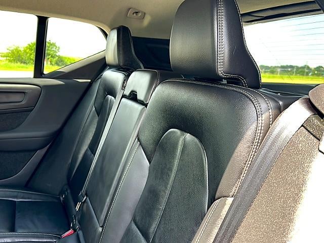 2023 Volvo XC40 B5 AWD Core