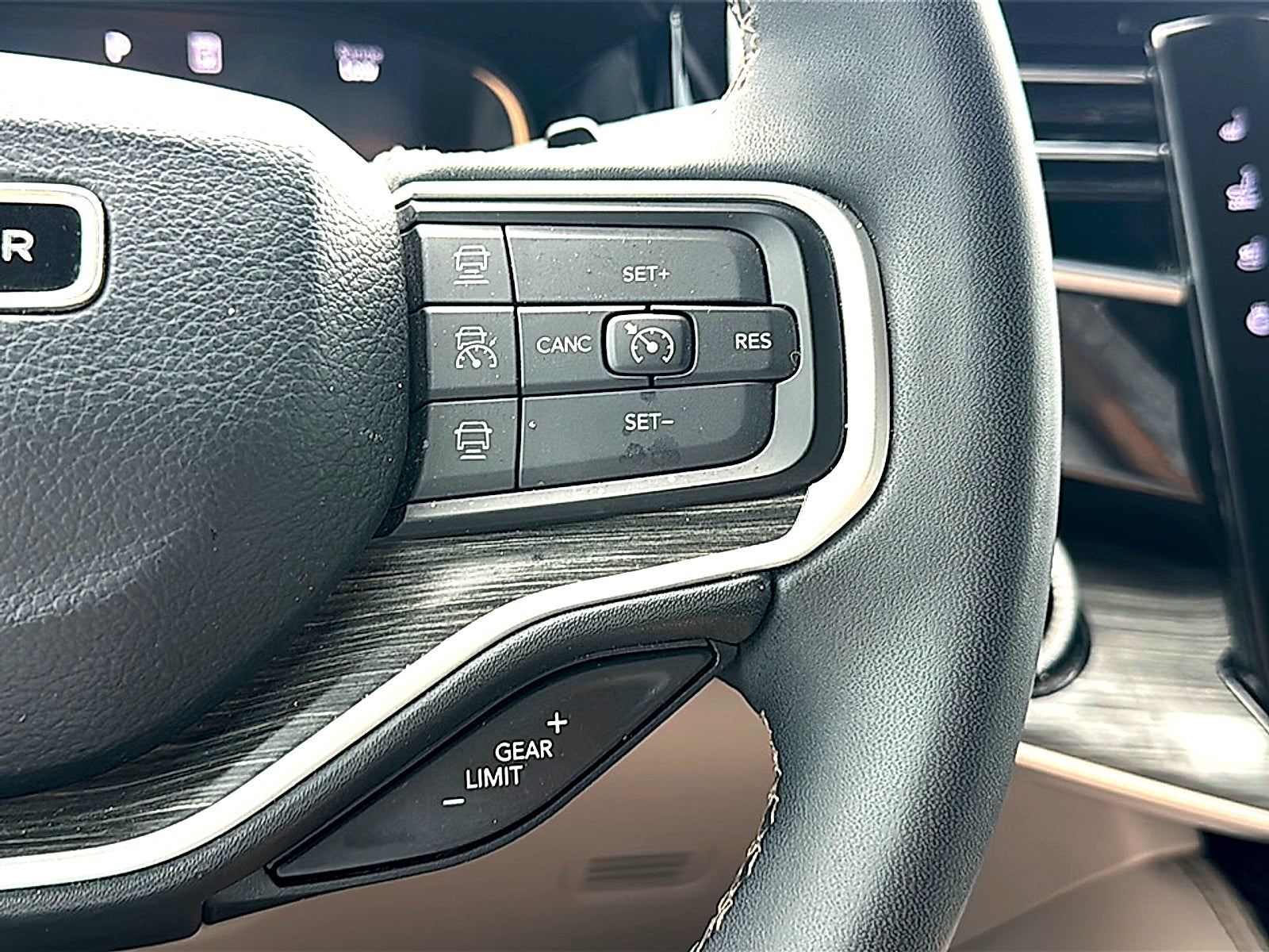 2023 Jeep Wagoneer L Series II 4x4