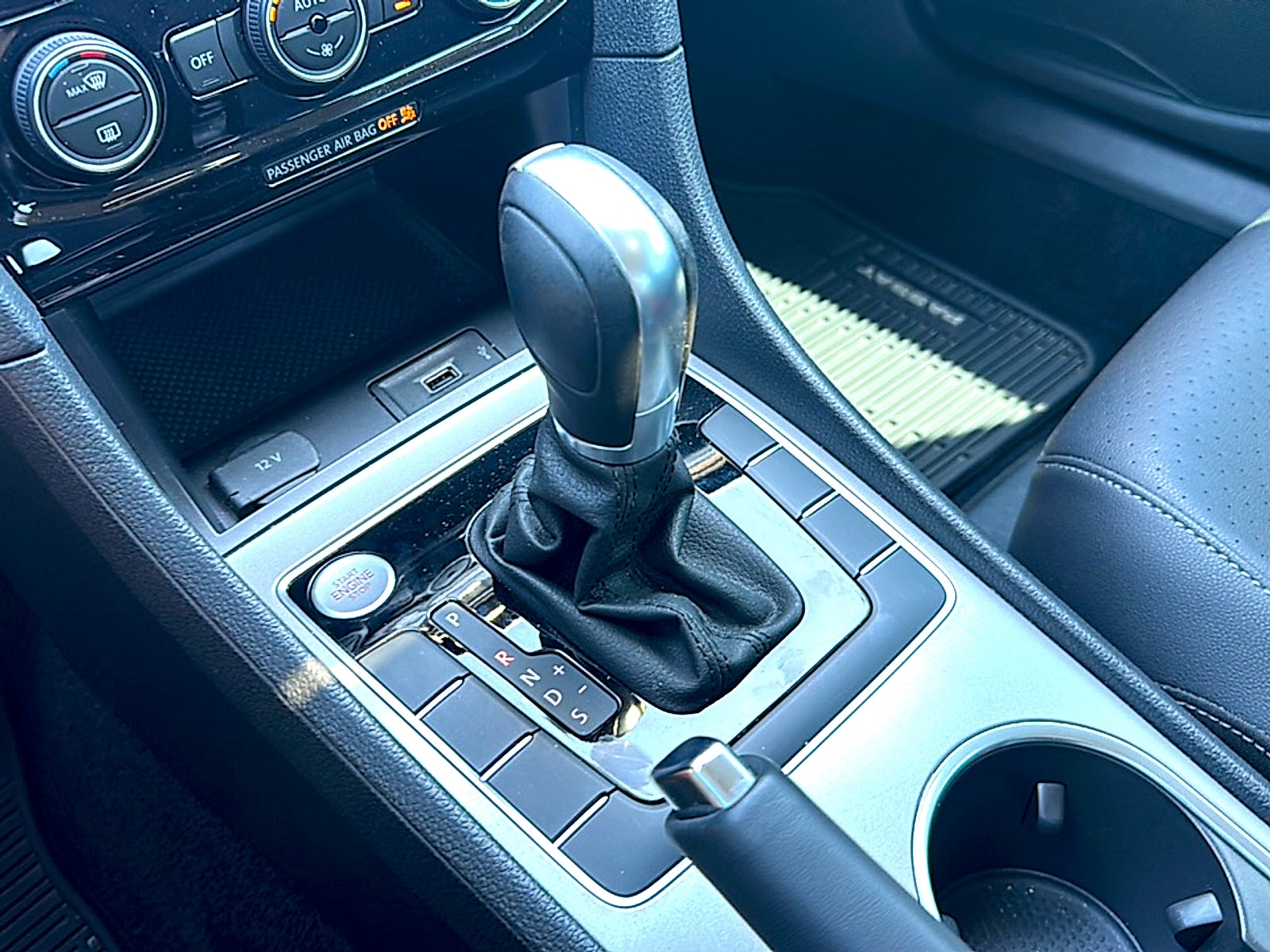 2020 Volkswagen Passat 2.0T R-Line