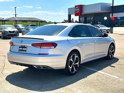 2020 Volkswagen Passat 2.0T R-Line