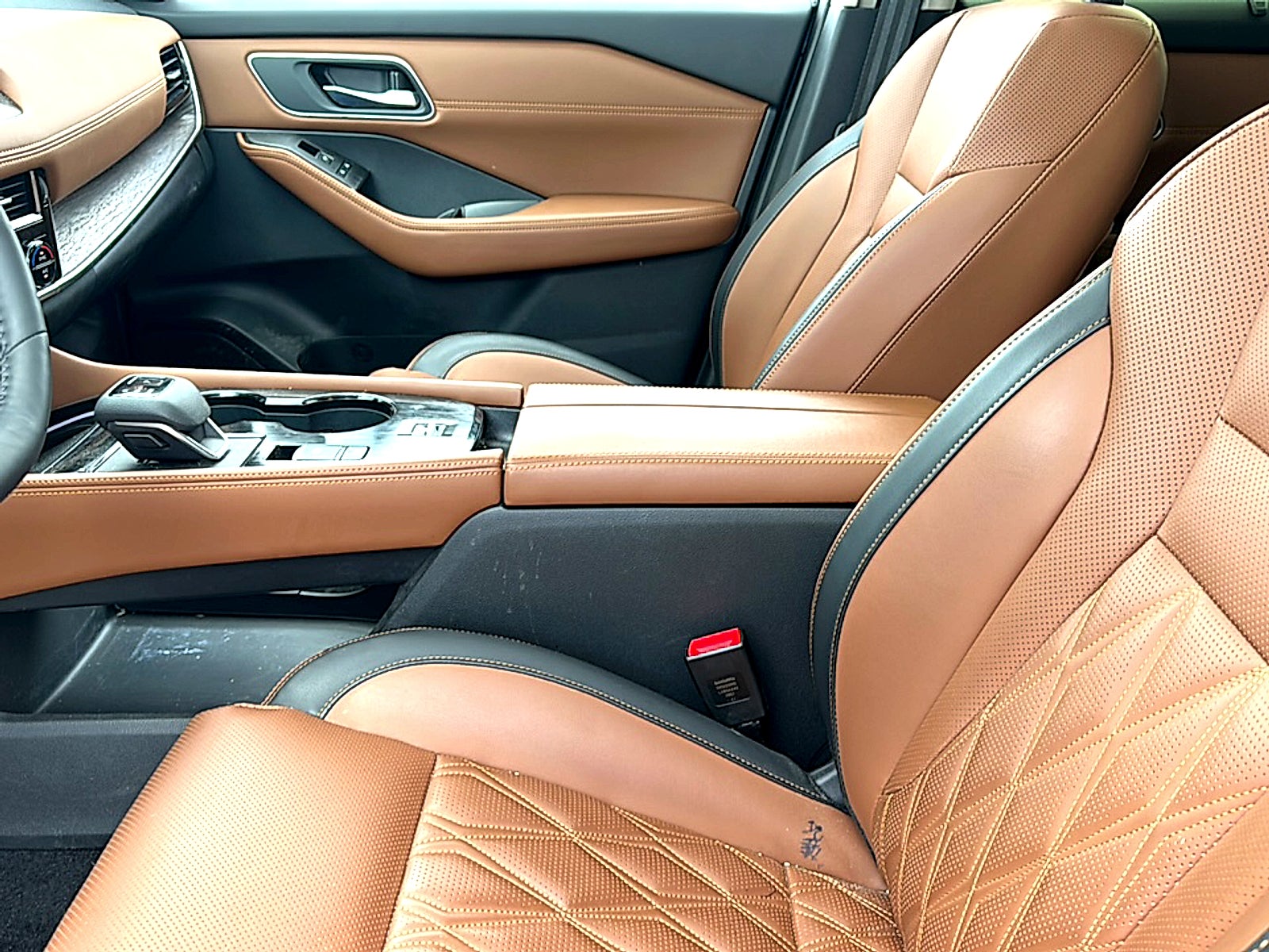 2025 Nissan Rogue Platinum FWD