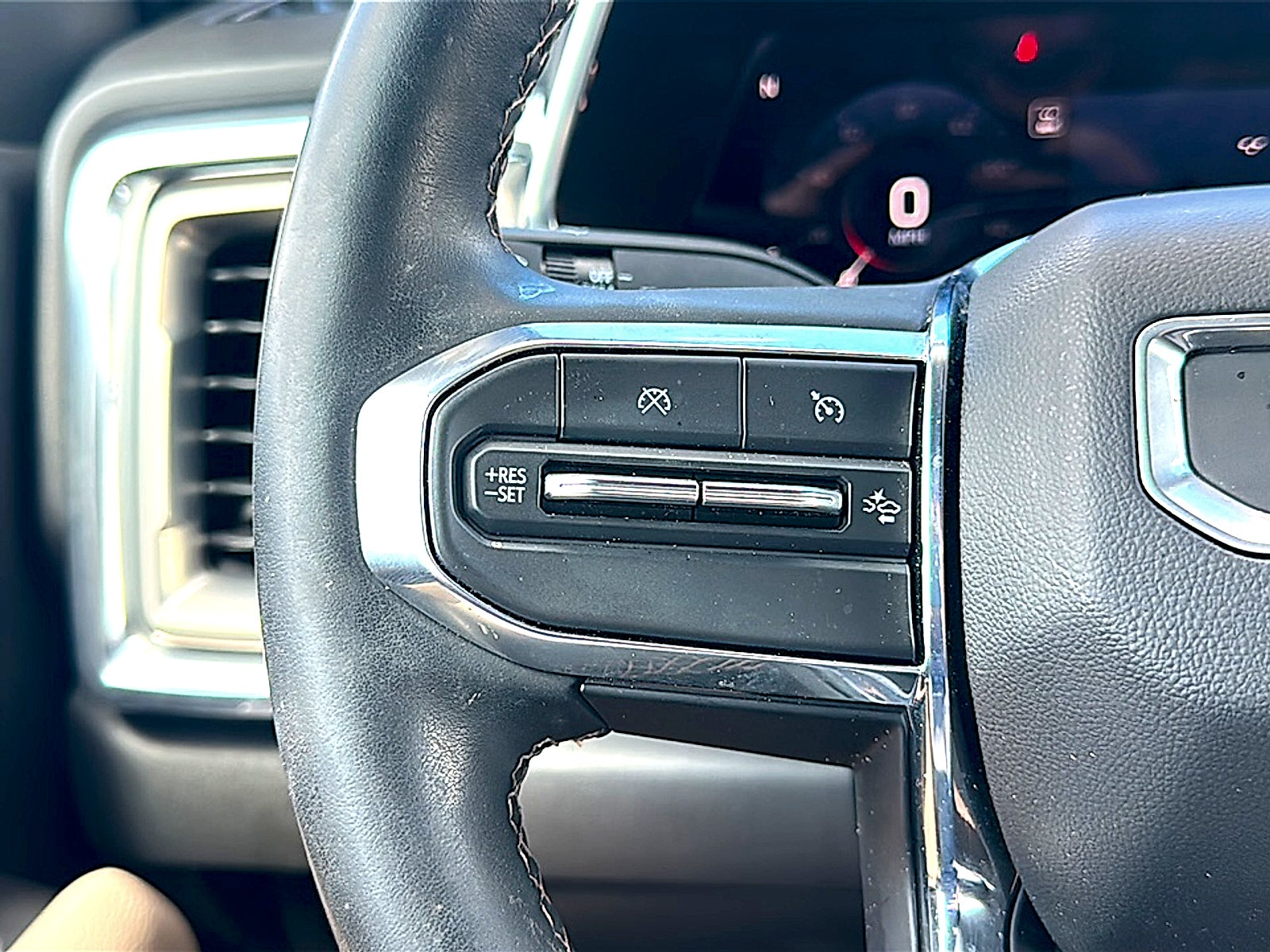 2024 GMC Canyon 4WD Denali