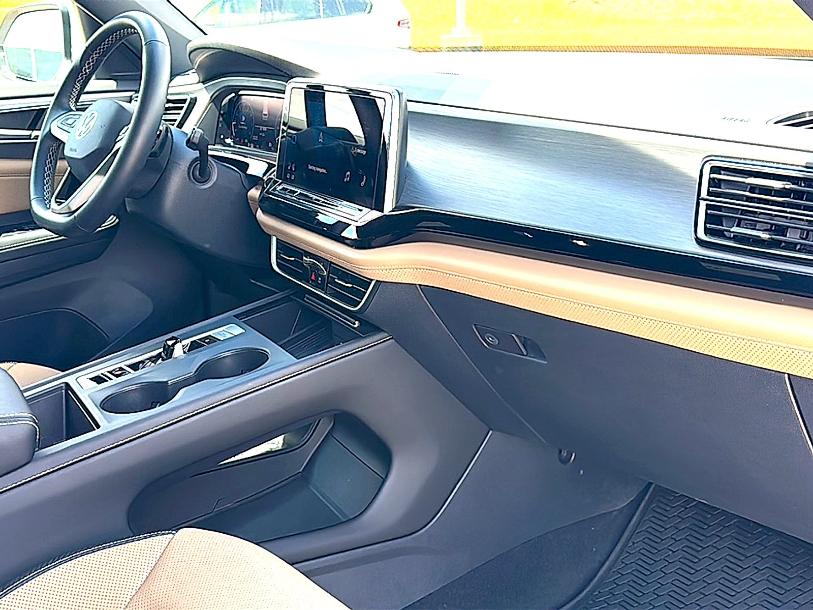 2025 Volkswagen Atlas Cross Sport 2.0T SE