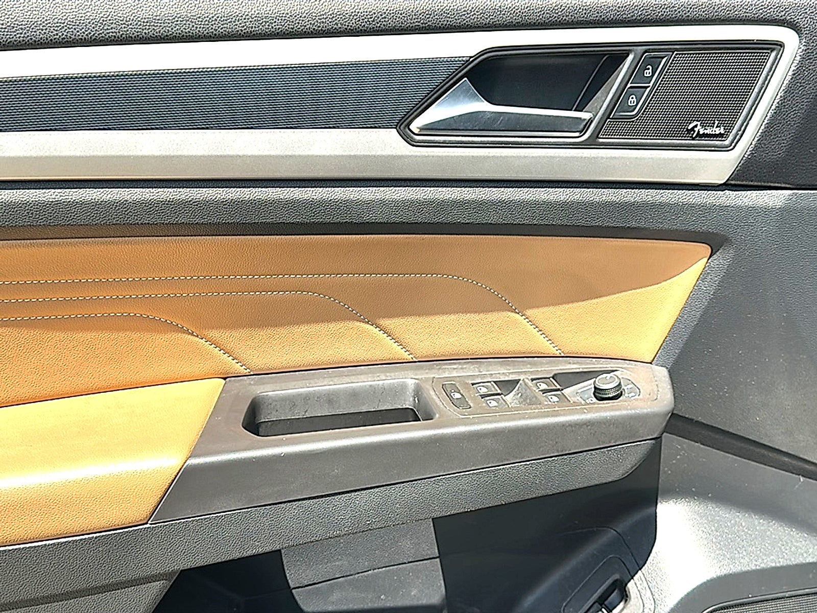 2022 Volkswagen Atlas Cross Sport 3.6L V6 SEL Premium R-Line