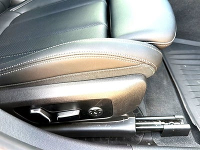 2024 BMW 3 Series 330i