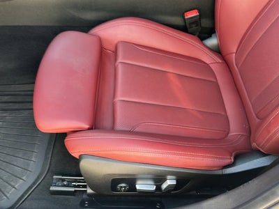 2023 BMW 3 Series 330i