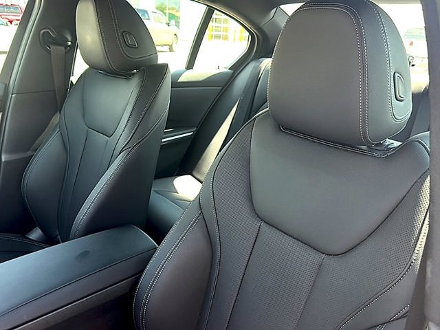 2024 BMW 3 Series 330i
