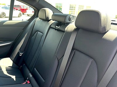 2024 BMW 3 Series 330i