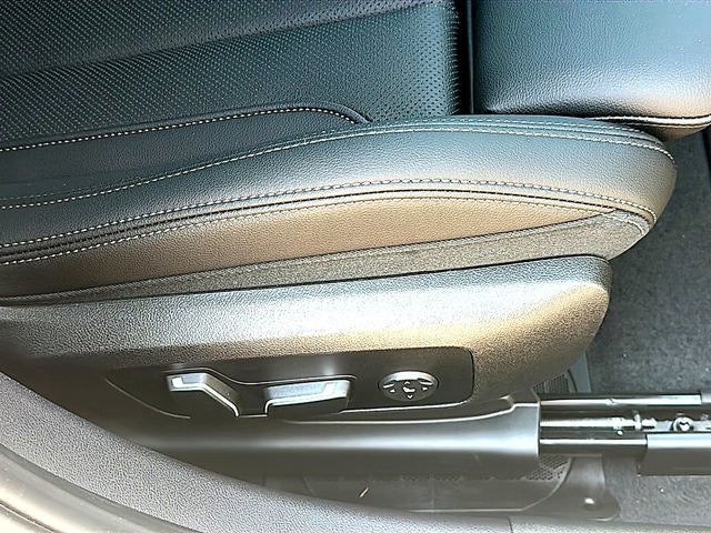 2024 BMW 3 Series 330i