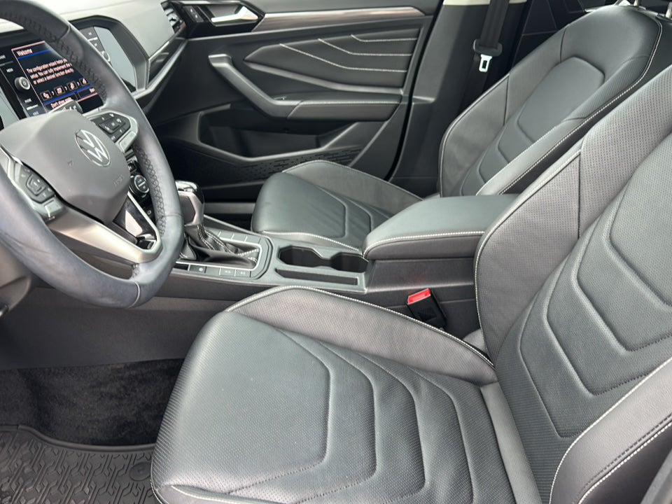 2024 Volkswagen Jetta SEL