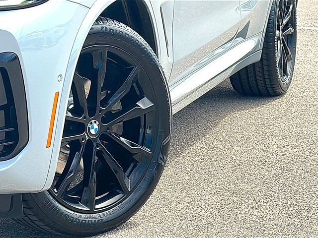 2023 BMW X4 xDrive30i