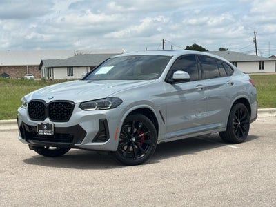 2025 BMW X4 xDrive30i