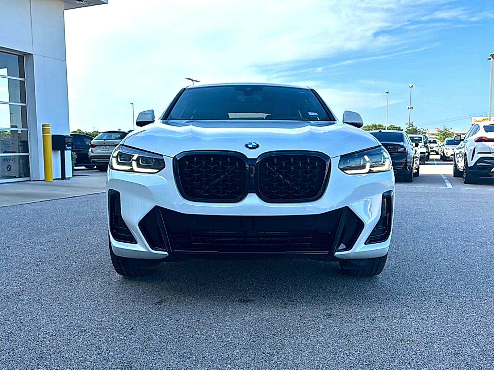 2024 BMW X4 xDrive30i