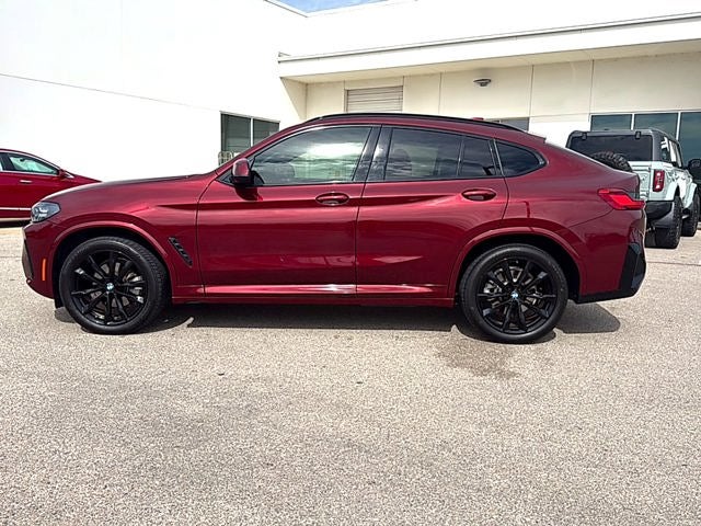 2024 BMW X4 xDrive30i