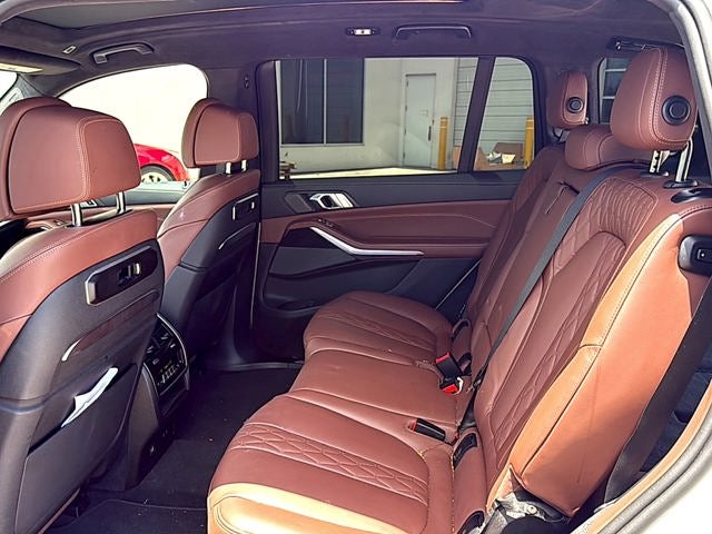 2025 BMW X7 M60i