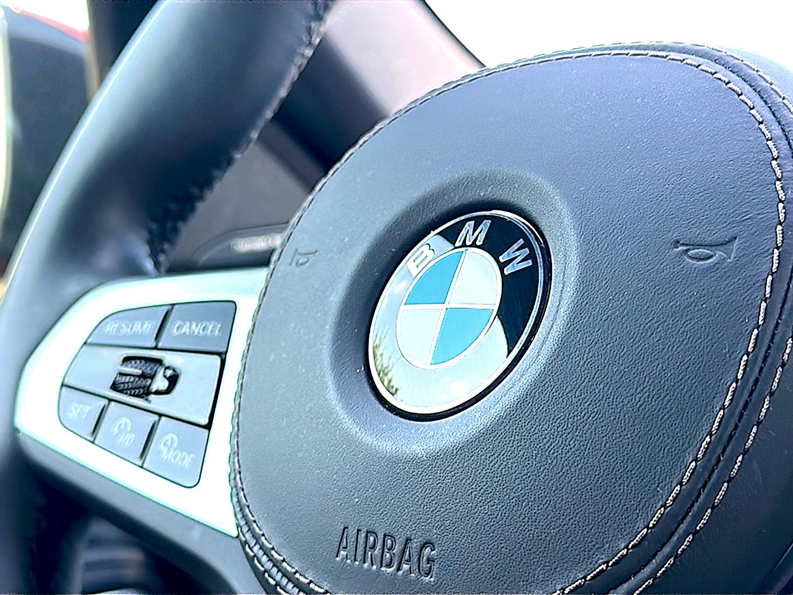 2025 BMW X6 xDrive40i