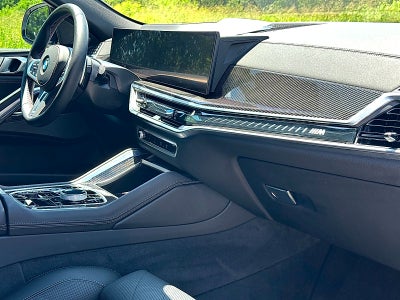 2025 BMW X6 M60i