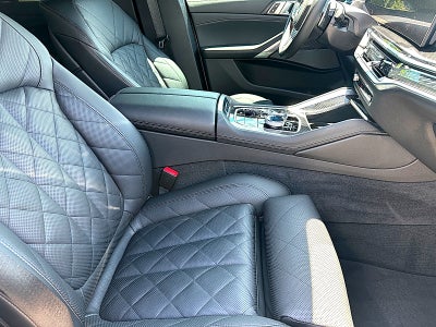 2025 BMW X6 M60i