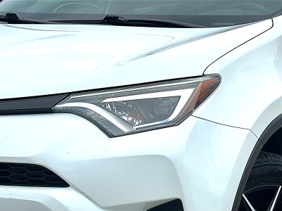 2018 Toyota RAV4 SE