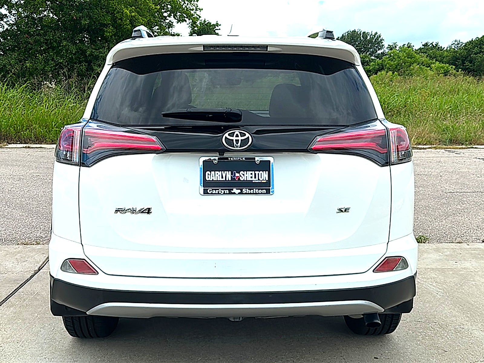 2018 Toyota RAV4 SE