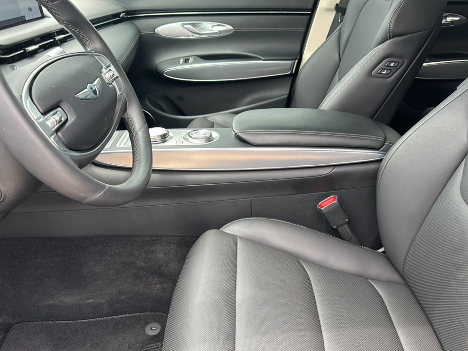 2025 Genesis GV70 2.5T