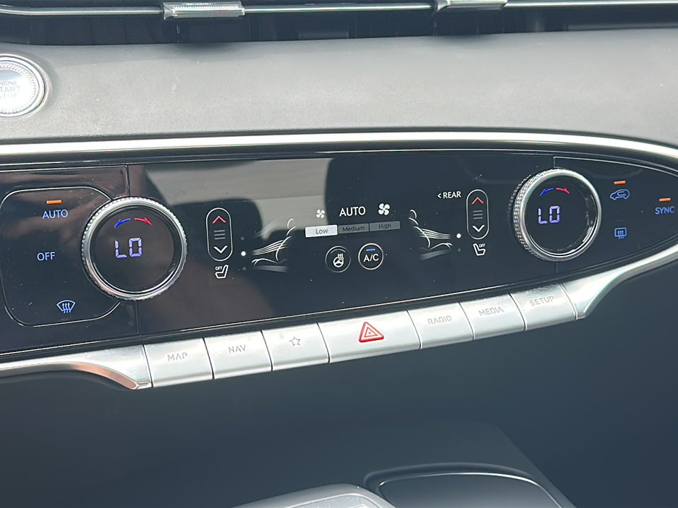 2025 Genesis GV70 2.5T