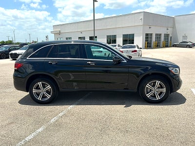 2022 Mercedes-Benz GLC 300 GLC 300