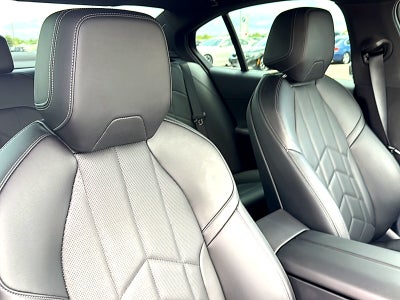 2025 BMW 5 Series 530i