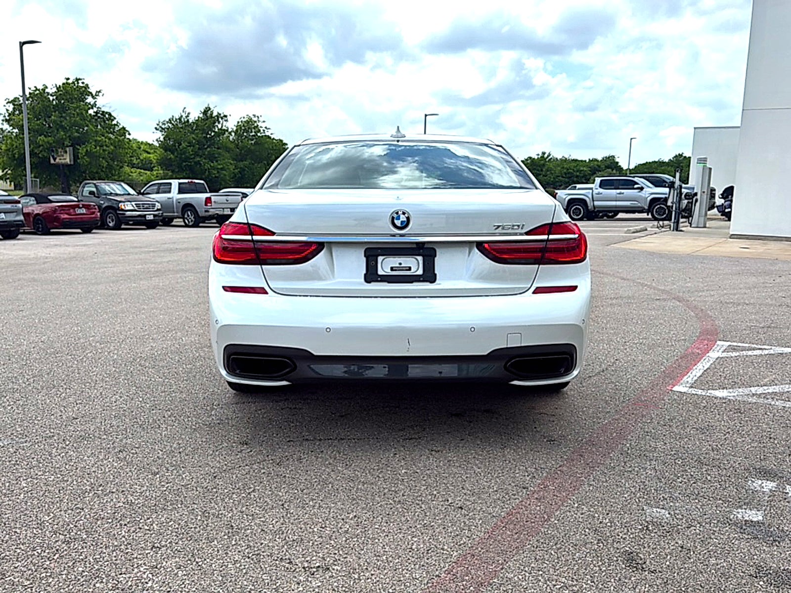 2019 BMW 750i Base