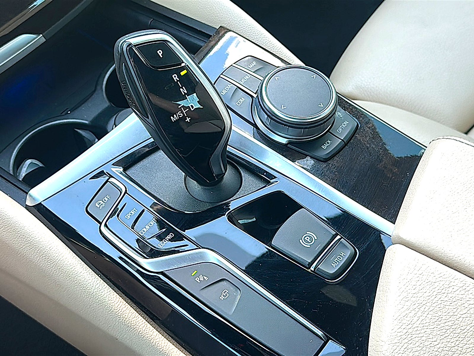2020 BMW 5 Series 530i