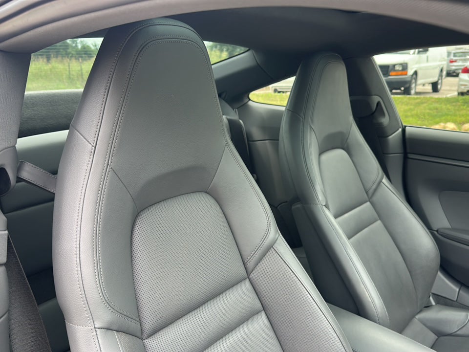 2021 Porsche 911 Carrera