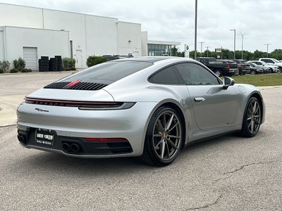 2021 Porsche 911 Carrera
