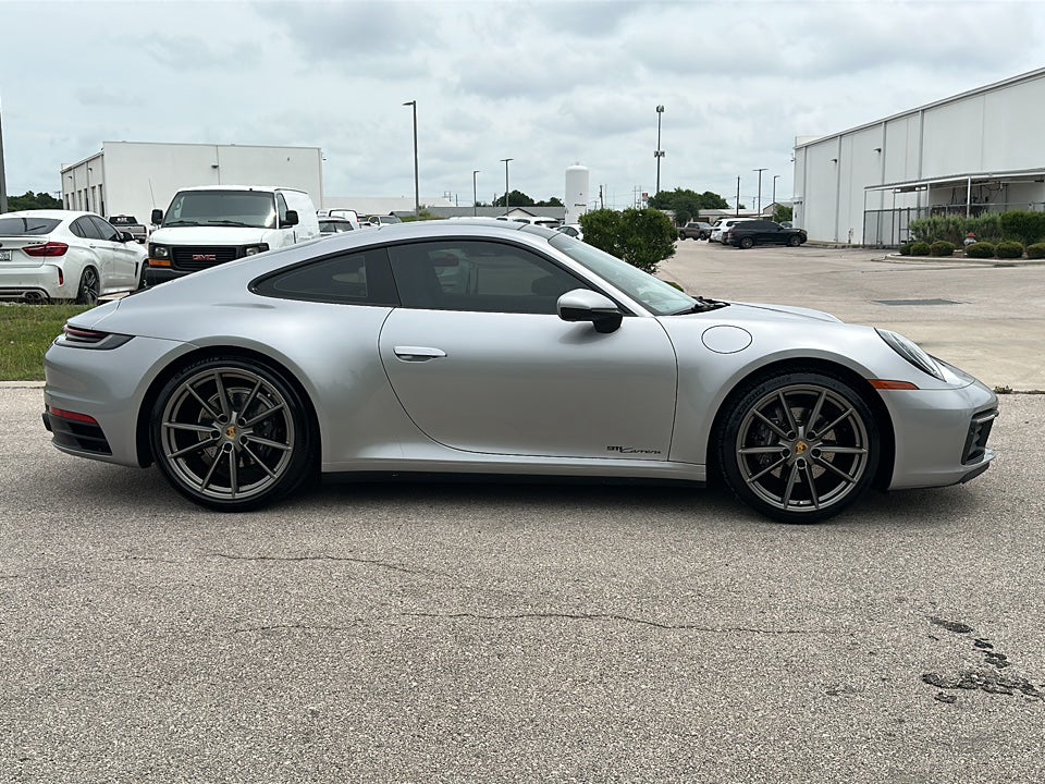2021 Porsche 911 Carrera