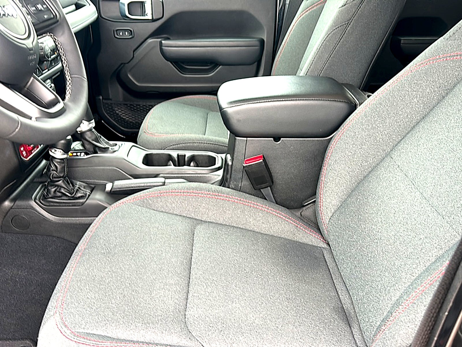 2025 Jeep Wrangler 4-Door Rubicon 4x4
