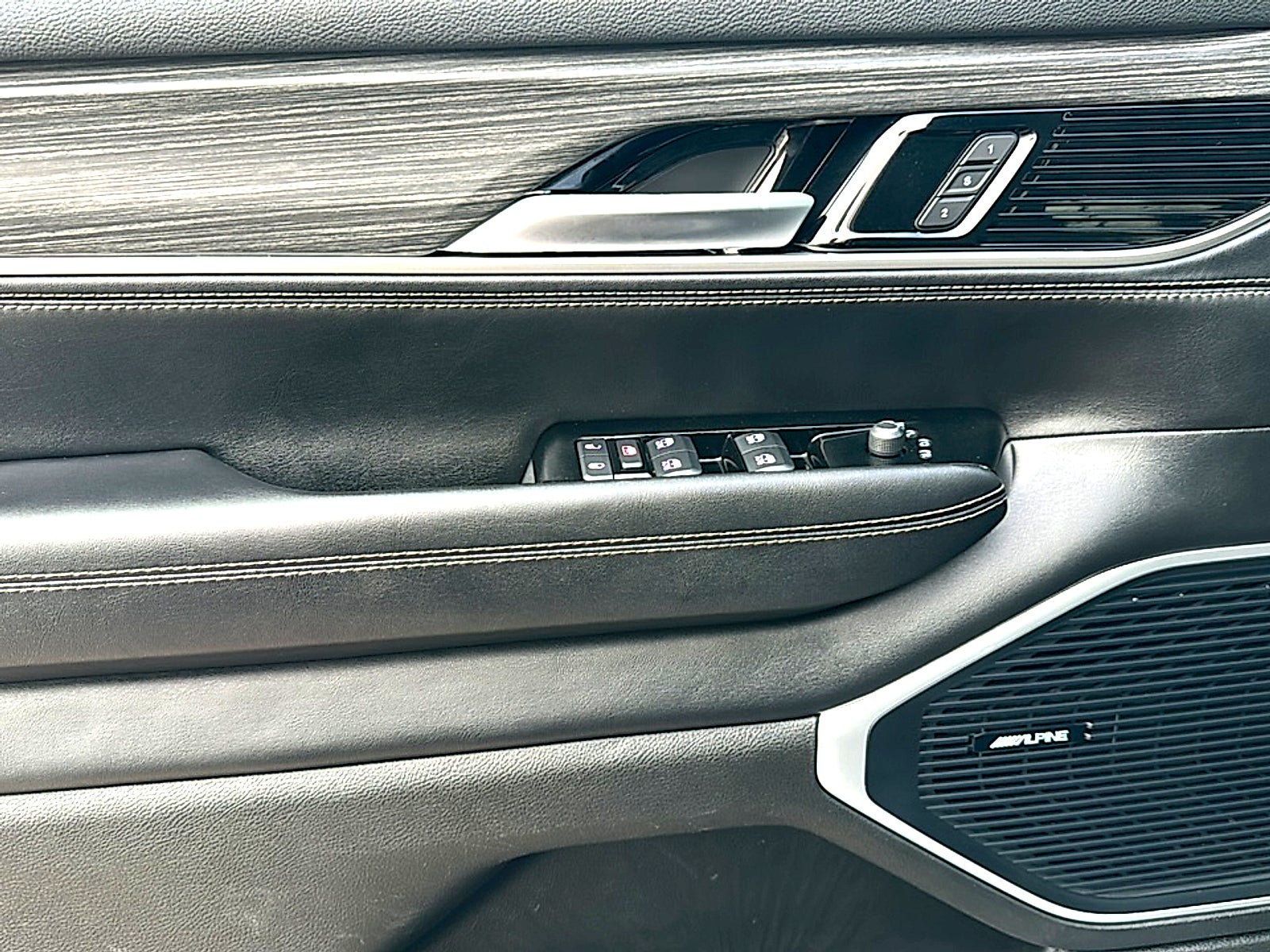 2024 Jeep Wagoneer Series II