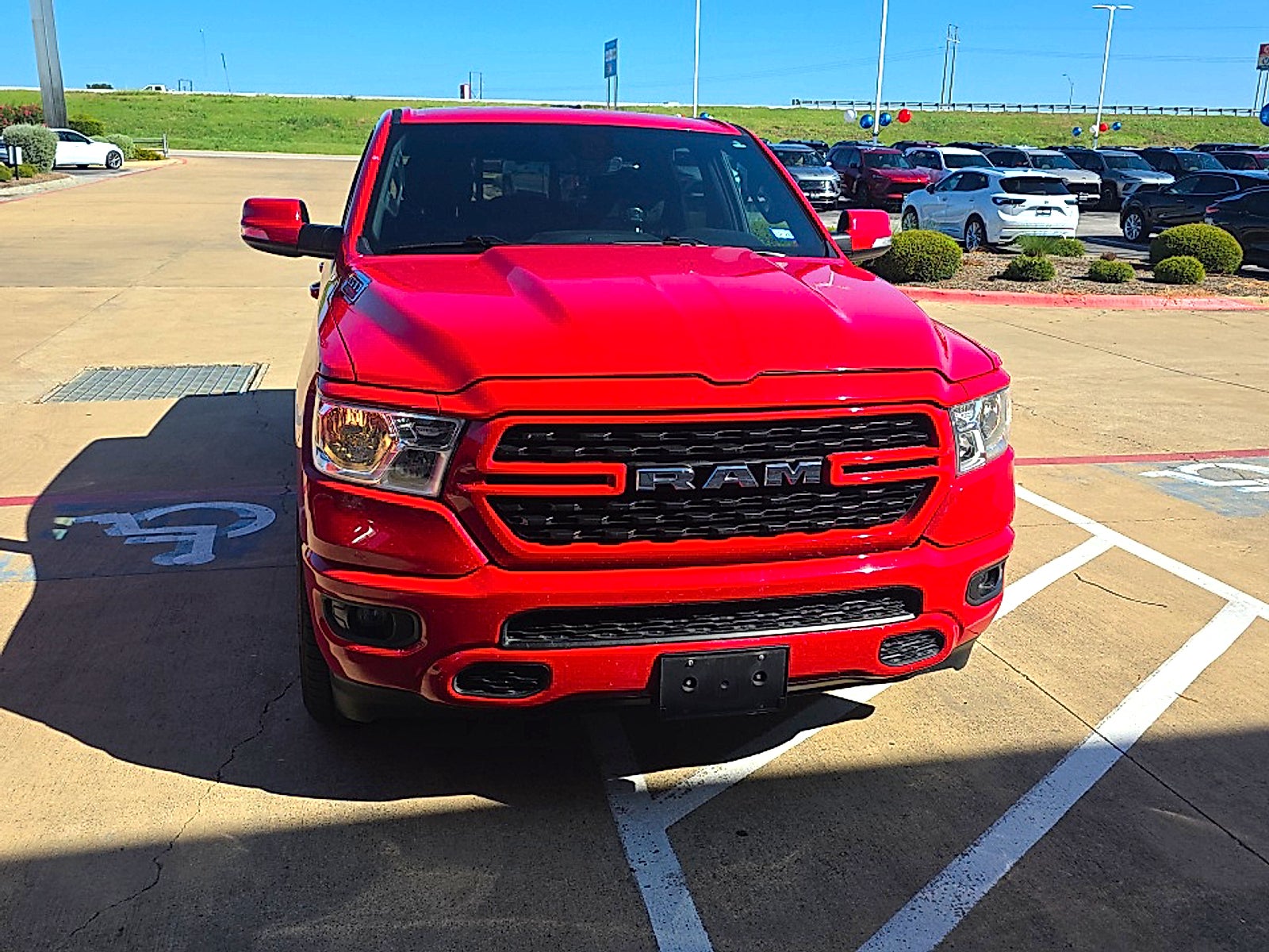 2022 RAM 1500 Lone Star Crew Cab 4x4 5'7" Box