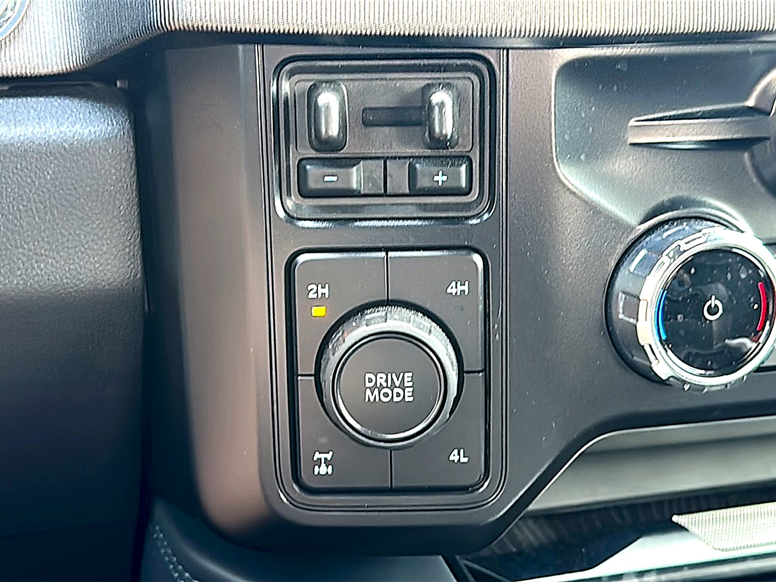 2025 Ford F-250 Platinum