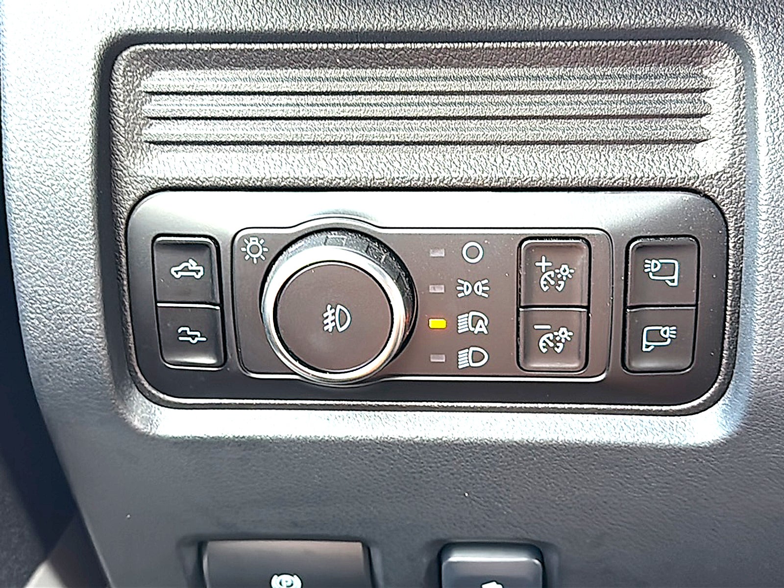 2025 Ford F-250 Platinum