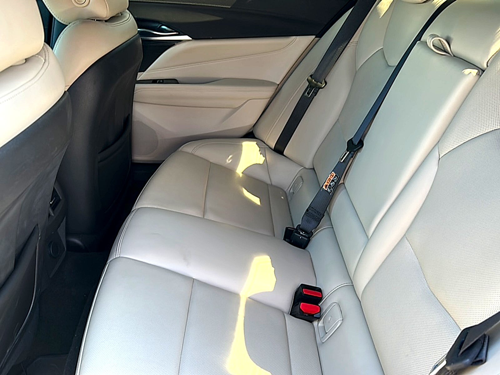 2022 Cadillac CT4 Premium Luxury