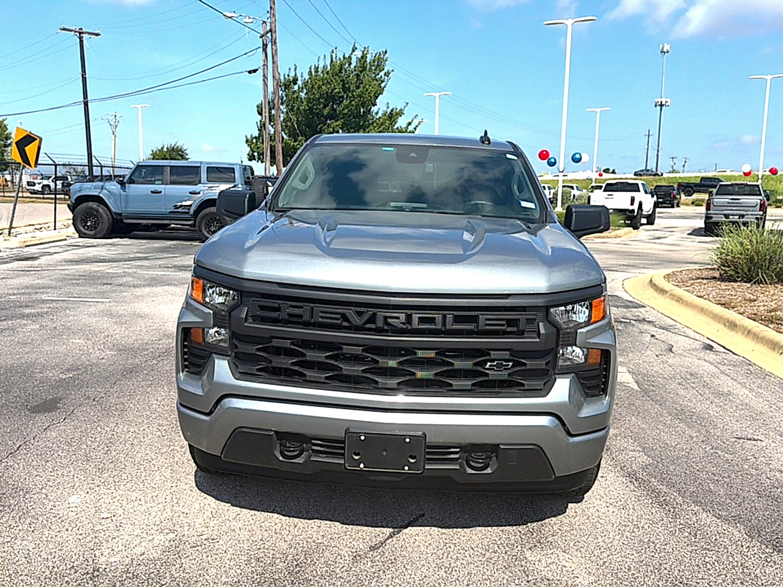 2025 Chevrolet Silverado 1500 Custom